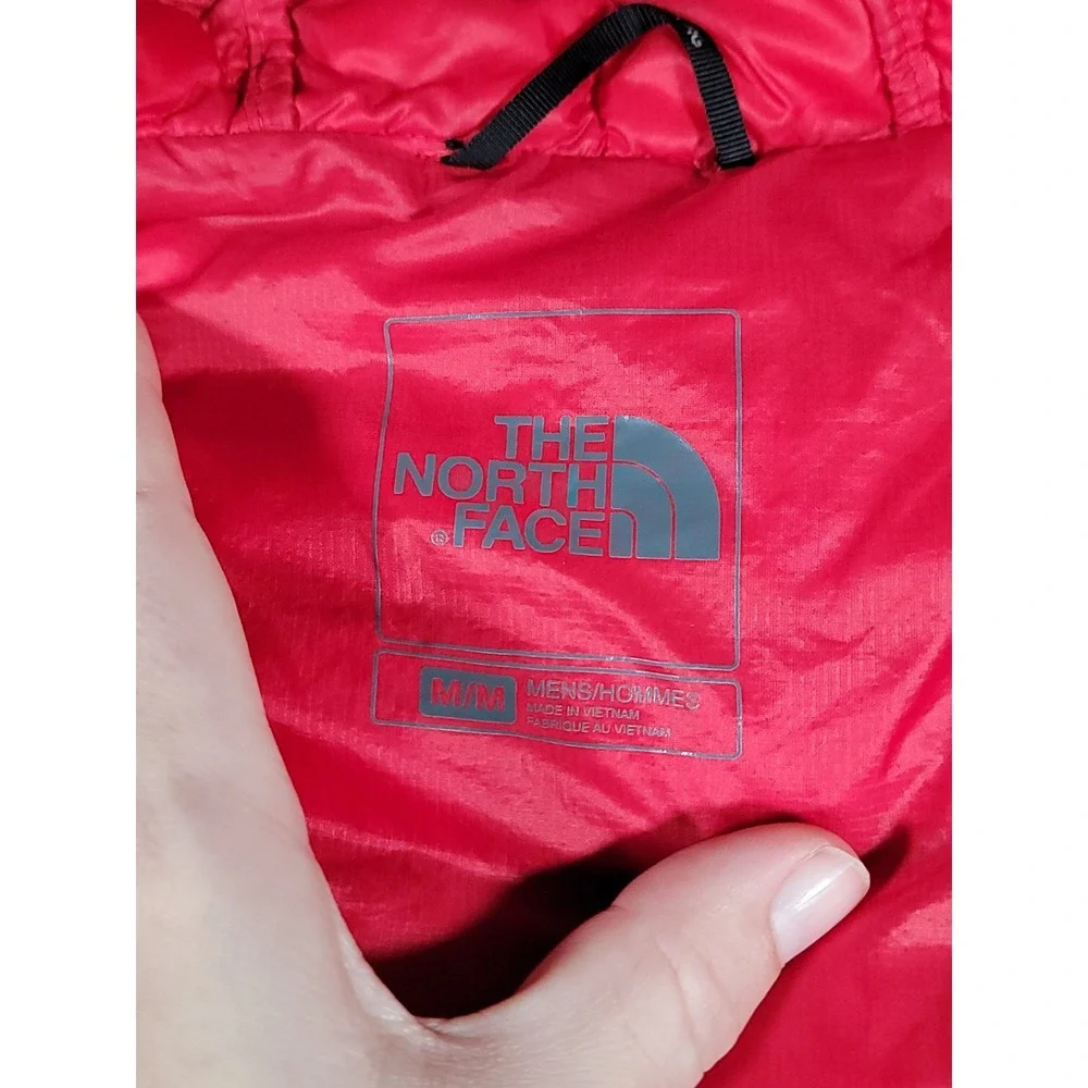 The North Face Thermoball Jacket Hoody Medium Red Quilted Puffer Mens Full Zip
